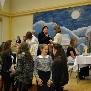 „Opowieść Wigilijna” na apelu wigilijnym