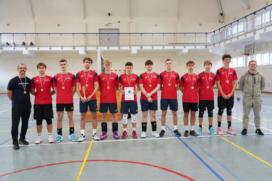 Nasi siatkarze Mistrzami Powiatu!