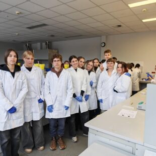 Laboratoria na Uniwersytecie Wrocławskim