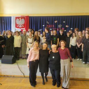 „Teatr mój widzę ogromny” i … różnorodny